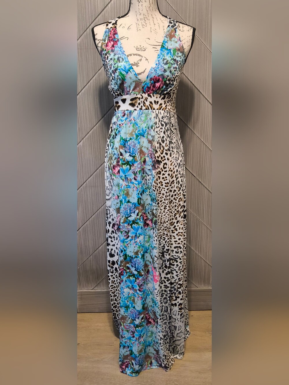 646 Main M/S Floral Leopard Snakeskin Animal Print Halter Maxi Dress Boho Resort